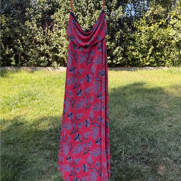 BANANA REPUBLIC Floral Strapless Tube Maxi Dress in Medium - Picture 2 of 5